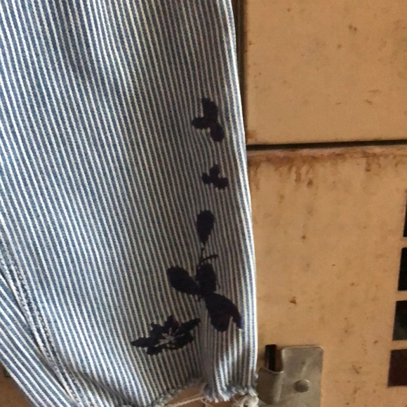 Old Navy rockstar size 16. Never worn - Picture 3 of 4